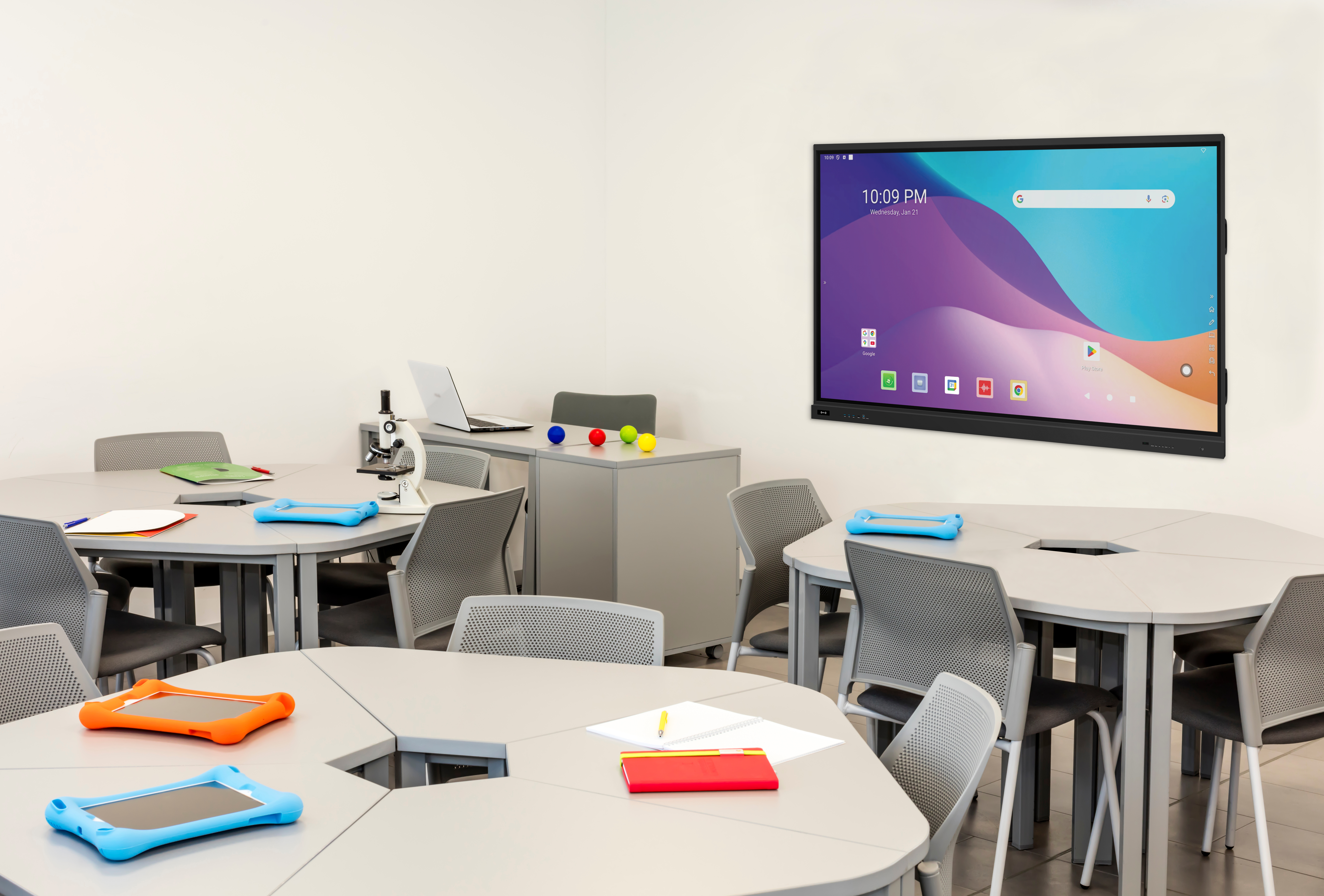 Genius X7 Interactive Flat Panel